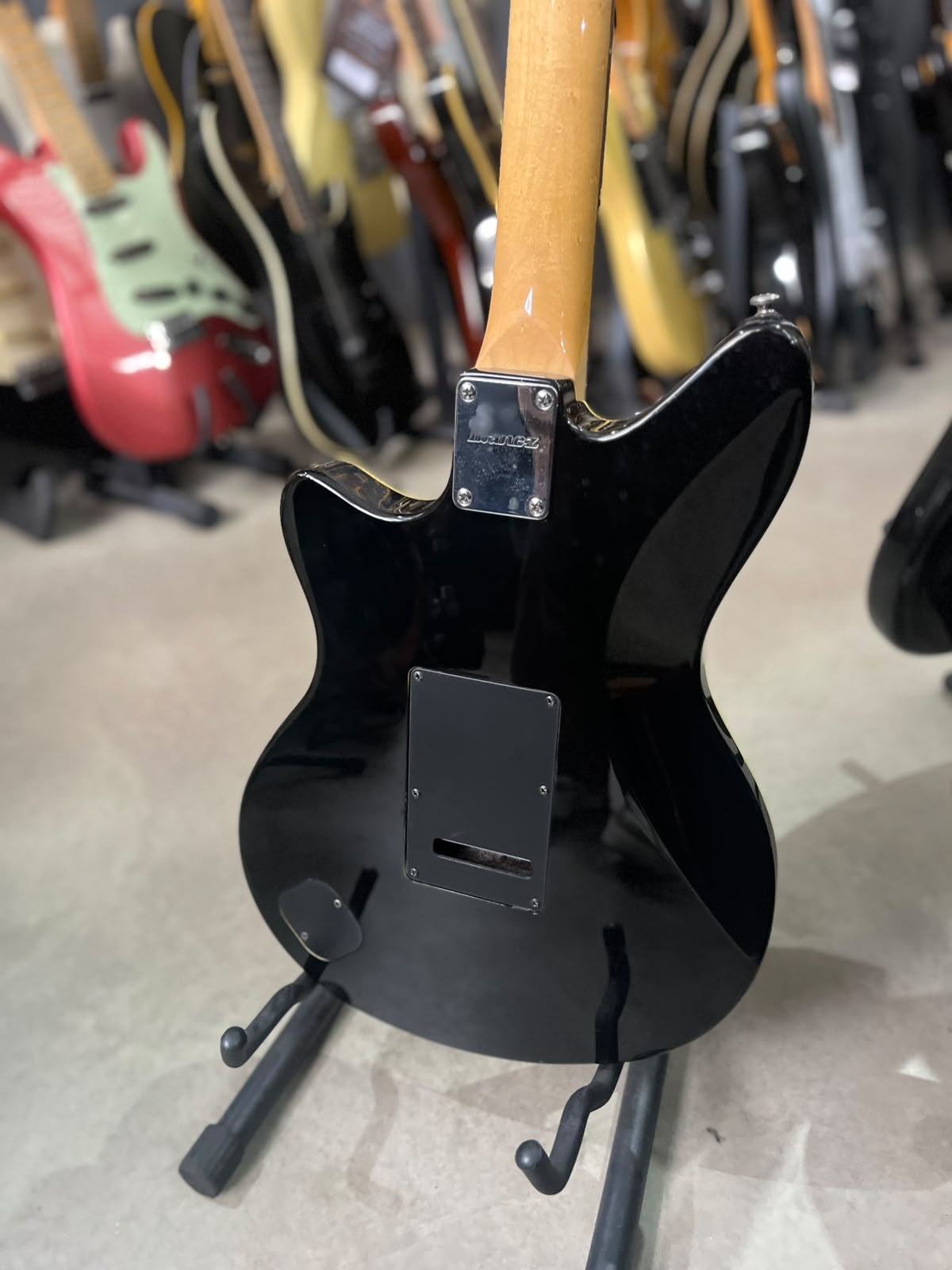 Guitarra Marca Ibanez Modelo: RC 330 miniatura 8