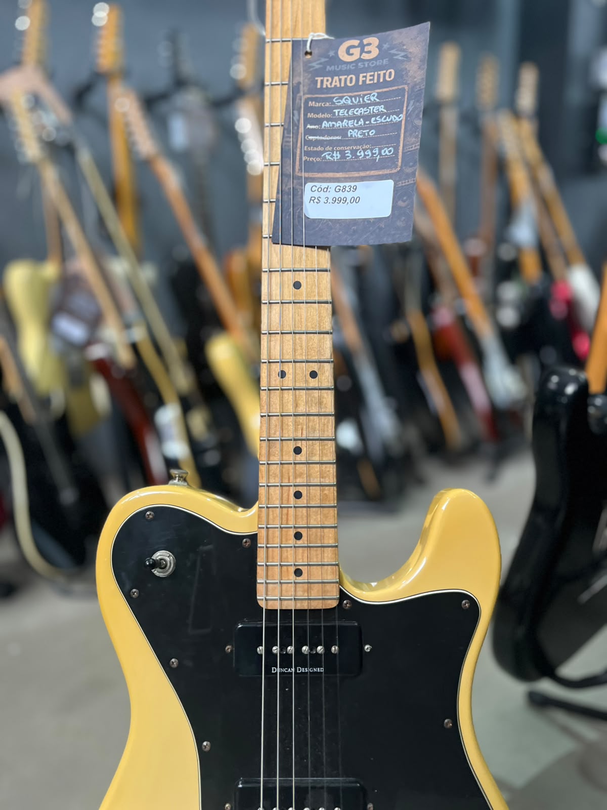 Guitarra Squier Telecaster Amarela com escudo preto miniatura 4
