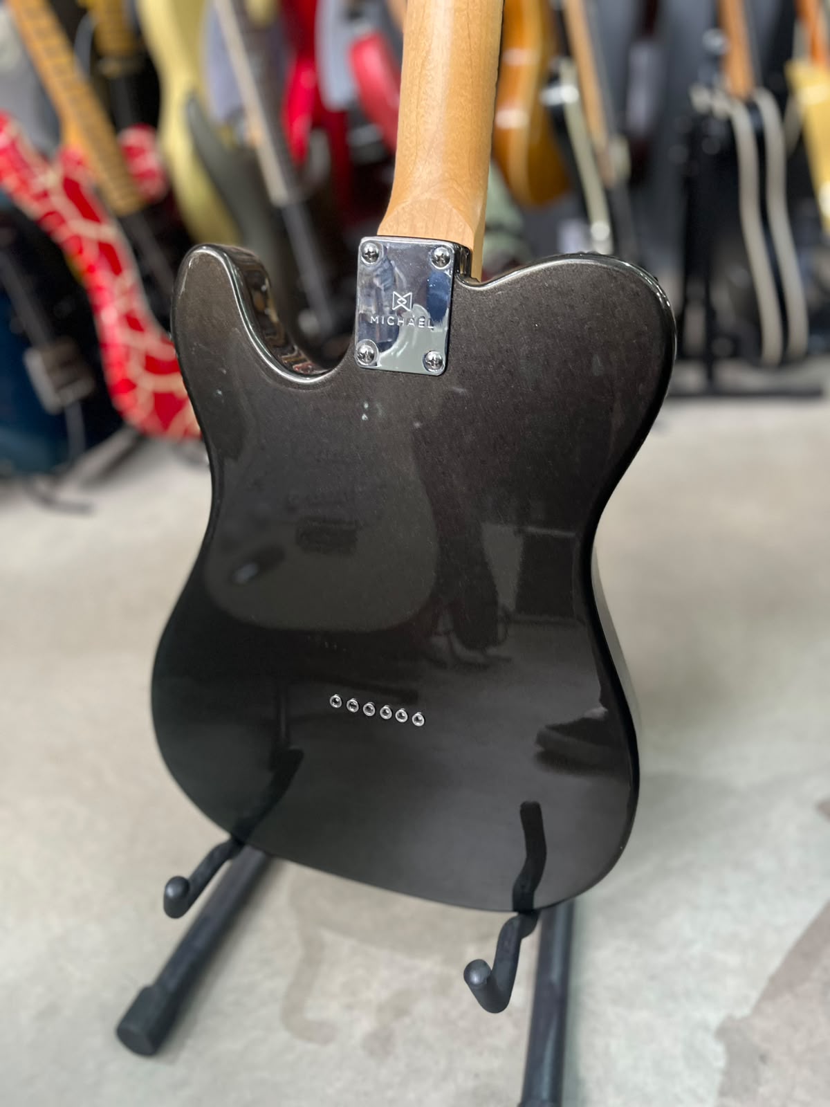 Marca Michael  Modelo telecaster customizada miniatura 8
