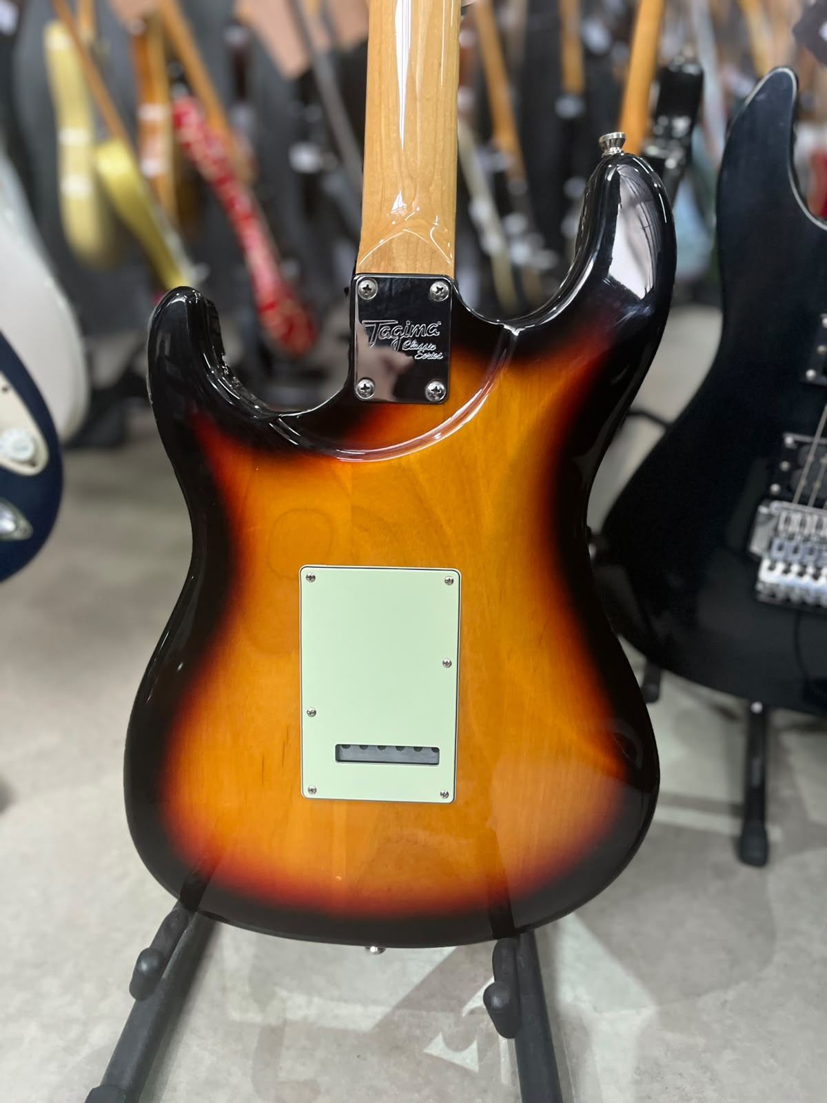 Guitarra Tagima T635 Sunburst escudo creme miniatura 7