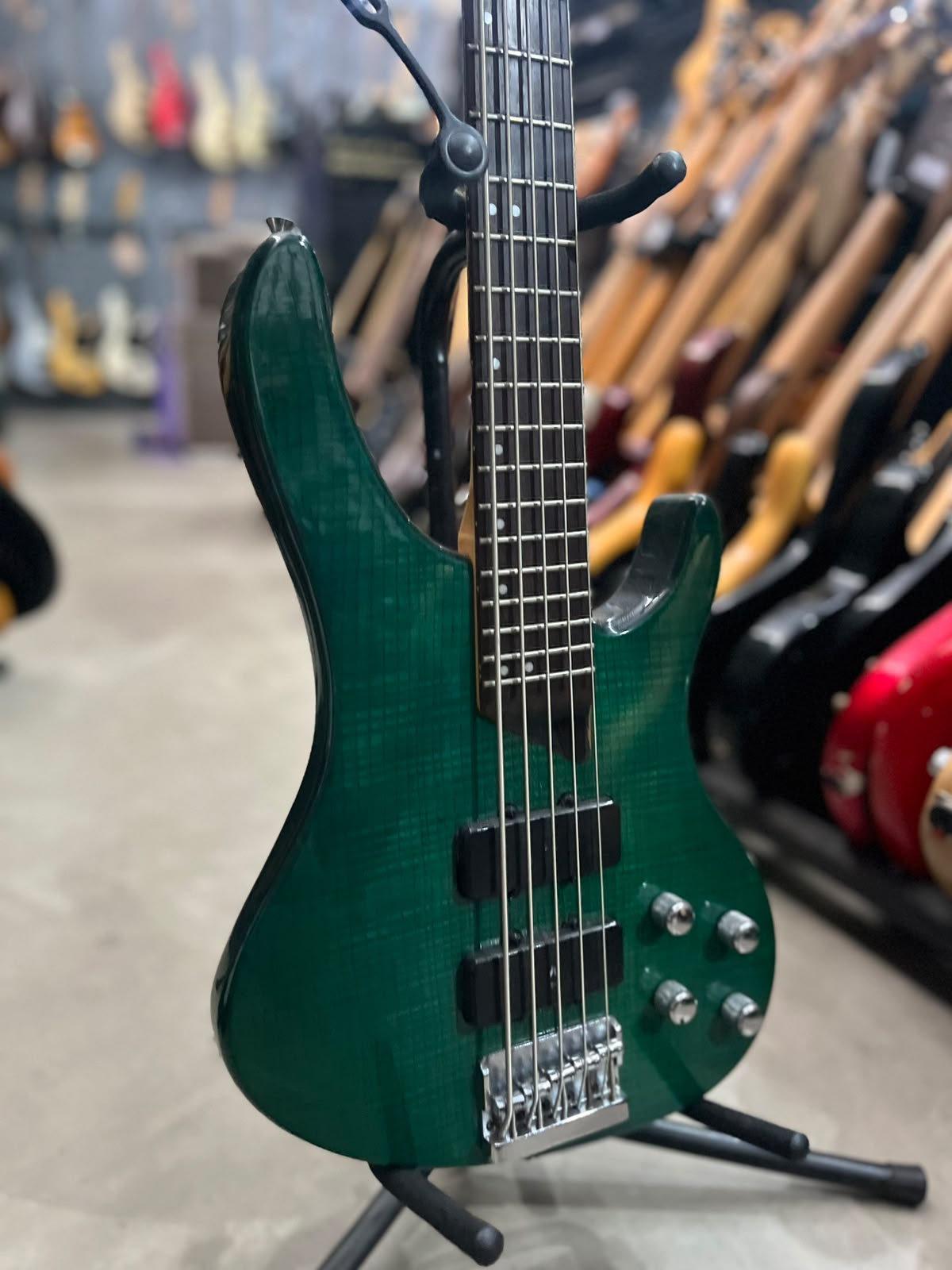 Baixo  Washburn  5 cordas Verde BX500 miniatura 2