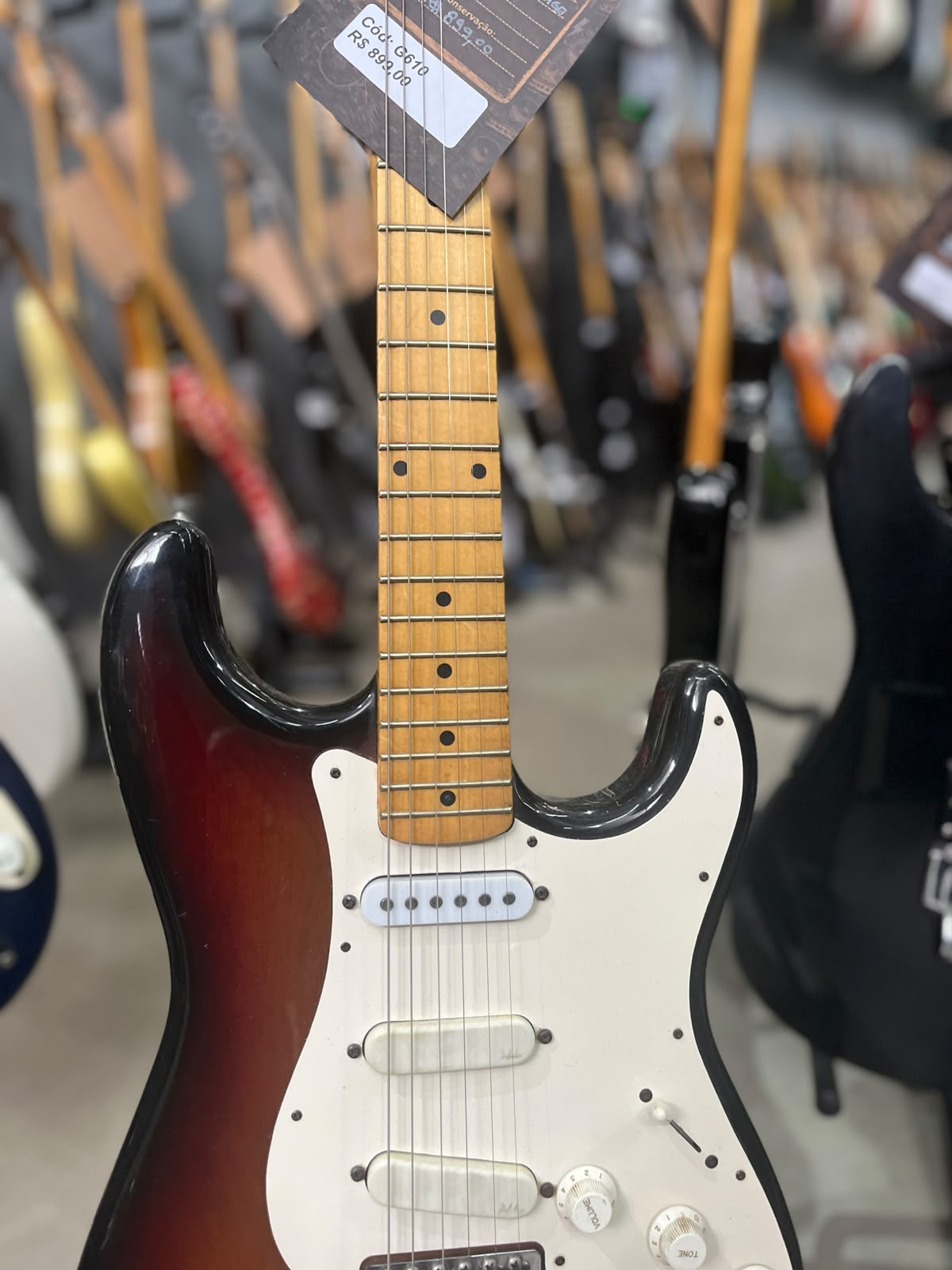 Guitarra Dolphin Strato vintage miniatura 4