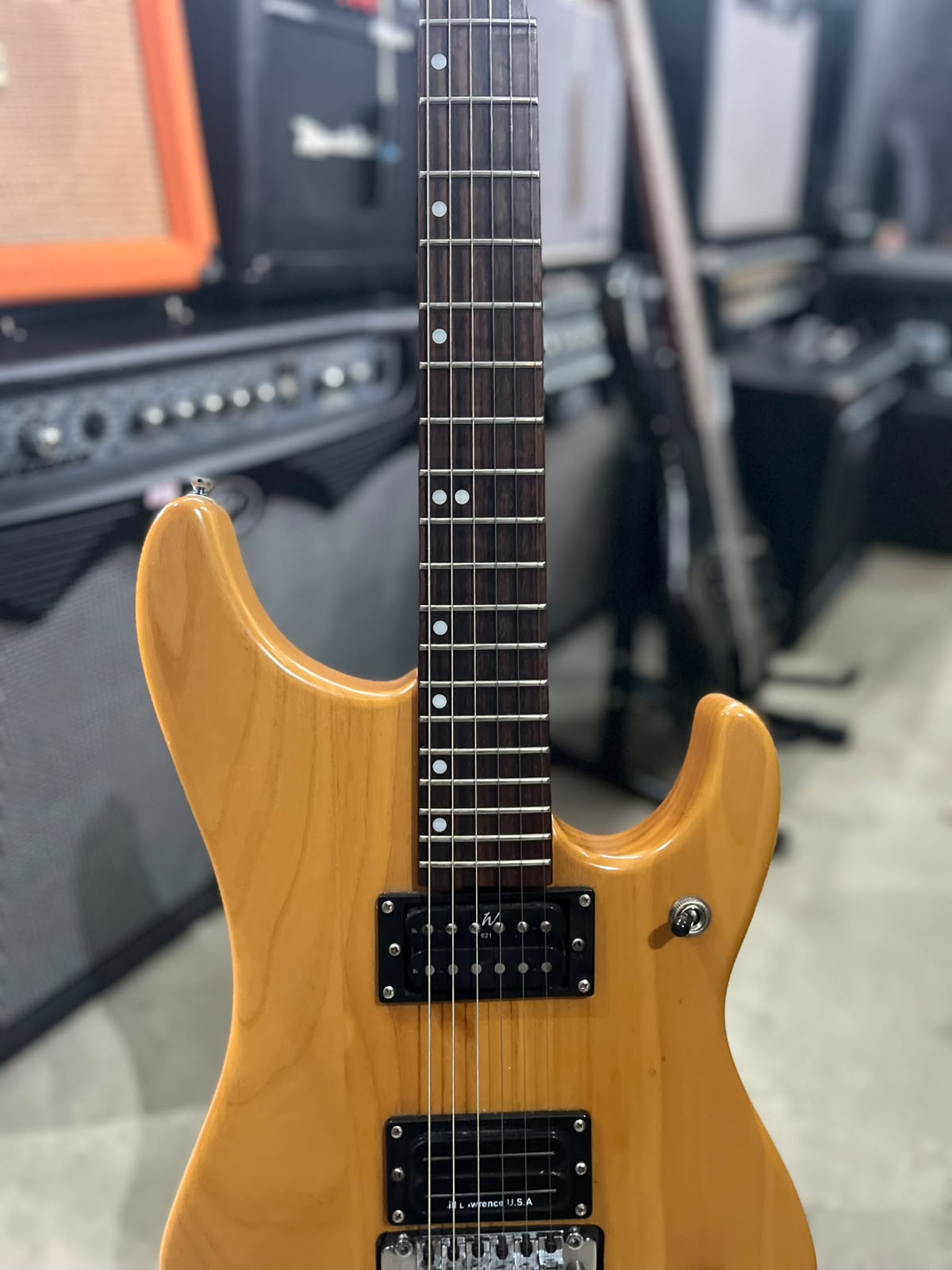 GUITARRA WASHBURN NUNO BETTENCOURT NATURAL COM FLOYD miniatura 4