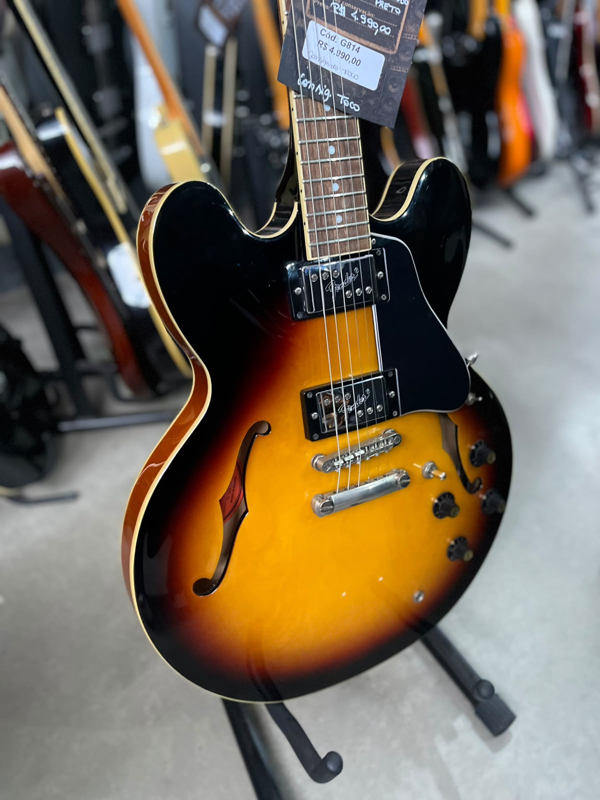 Guitarra Epiphone Semi acústica ES335 Sunburst escudo preto miniatura 3