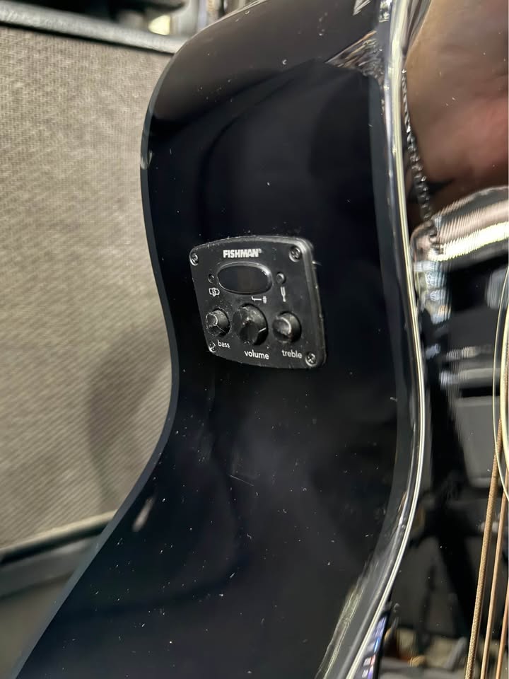 Baixolão fender CB-60SCE preto miniatura 6