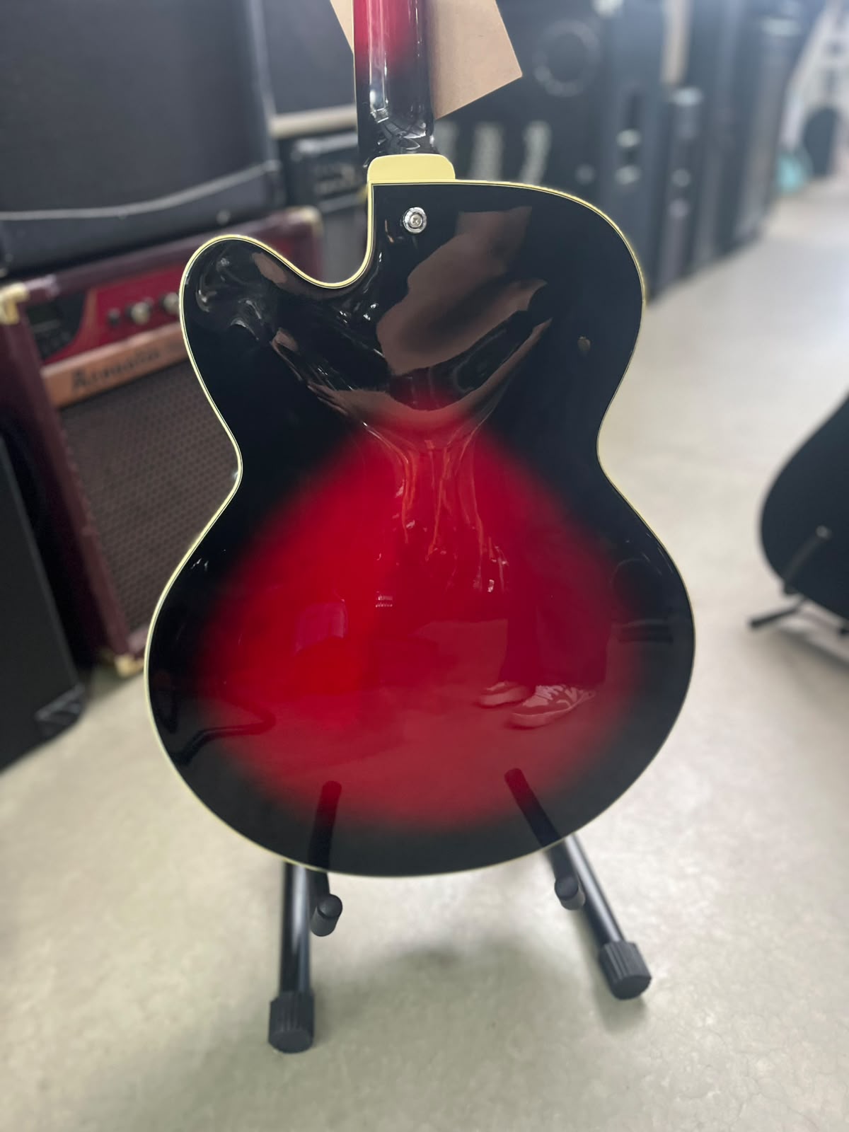 Guitarra Ibanez Artcore AF75 Semi acústica preta Redburst escudo preto miniatura 8