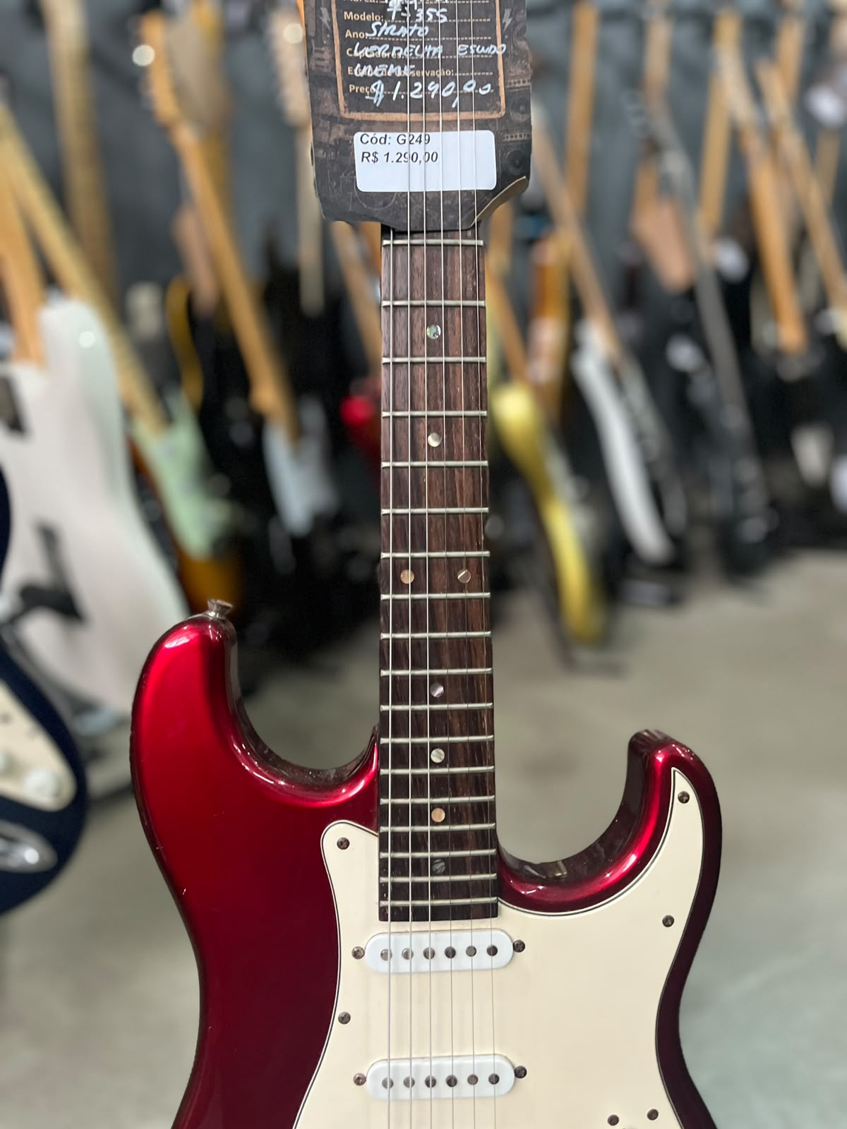 Guitarra Tagima modelo T735S Strato vermelha escudo creme miniatura 5