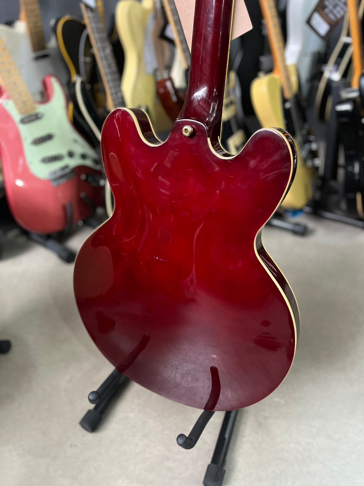 Epiphone Semi Acústica Riviera Custon p93 vermelha escudo preto miniatura 7